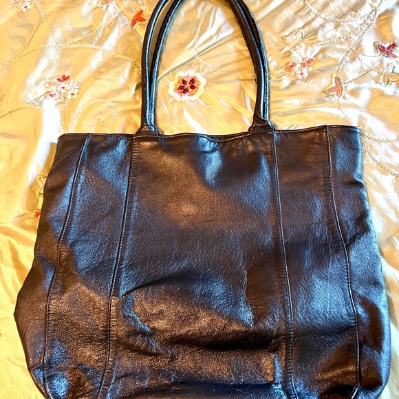 Chico's Handbags - Chico’s Black Leather Tote Bag 100% leather and 100% cotton liner. Weight 1.0 lb